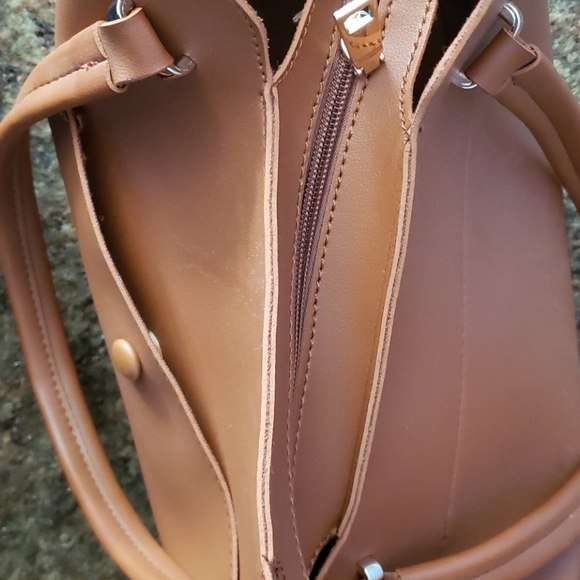 Hand bag - Picture 2 of 3